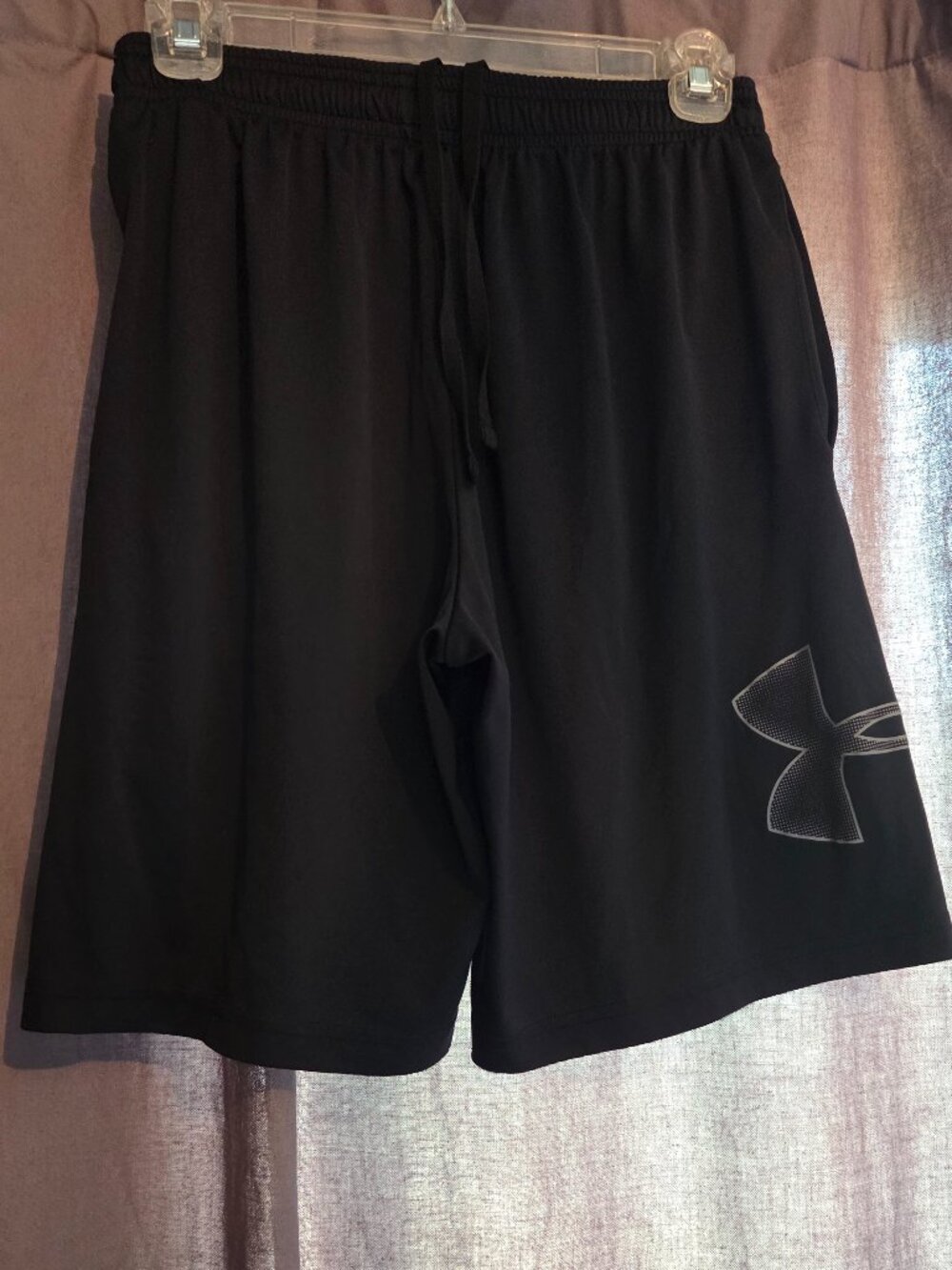 Under Armour HeatGear Shorts; Size: Men's Small Color: Black, LIKE NEW